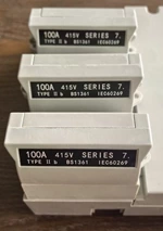 Series 5 House Service Cutouts  3P+N Pole cut out fuse with Type IIa 22X57 size fuse 60/80A